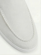 White Yacht Mule