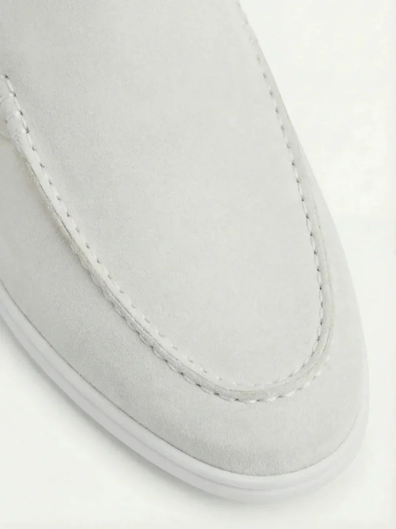 White Yacht Mule